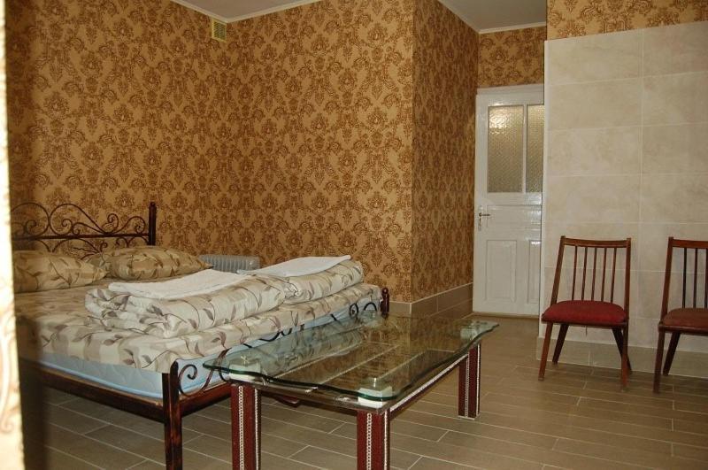 Apartment On Stepana Bandery 37 Постійне Електропостачання Lviv Exterior photo